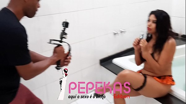 Porno frota anal com rabuda levando pica no cu