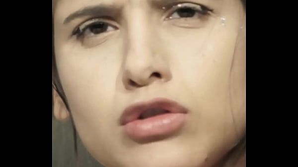 Fime sexo socando com força na magrinha