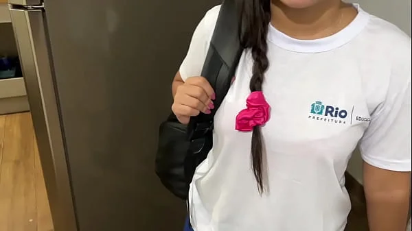 Aluna safada chupa professor particular na casa dele