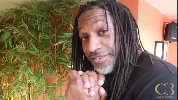 Coroa Tatuada Goza Com Pau Preto Gigante no Cu Pela Primeira Vez