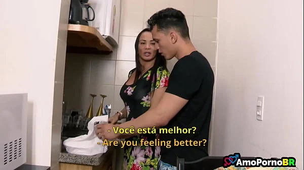 Madrasta Safada Me Seduz Quando Fico Sozinho em Casa por Uma Semana