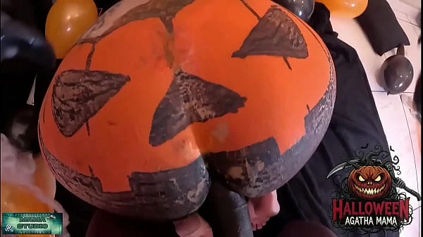 MILF Brasileira Rebola na Abóbora Enfiando o Piru Negro