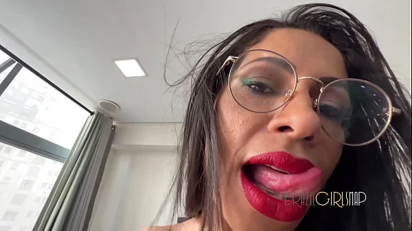 Nadando de piroca com a morena Natzynha, tesão de Santa Catarina