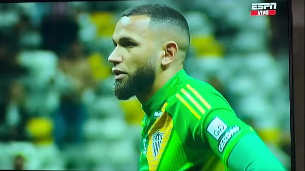 Portero safado do Brasil come a bucetinha da moreninha venezuelana.